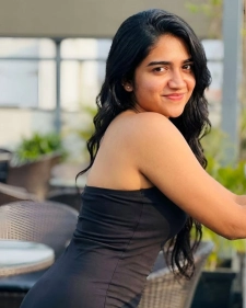 High Profile Mumbai Escort  Service For Night Fun